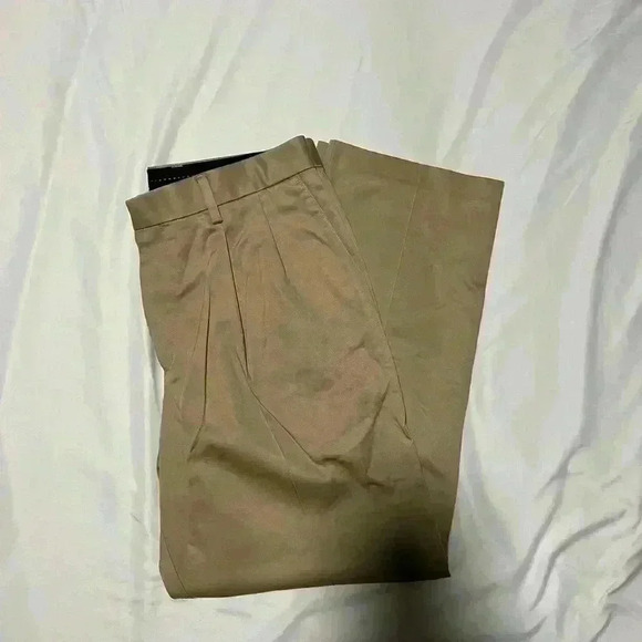 Dockers Classic Dress Pants Size 34x30 - Picture 3 of 3